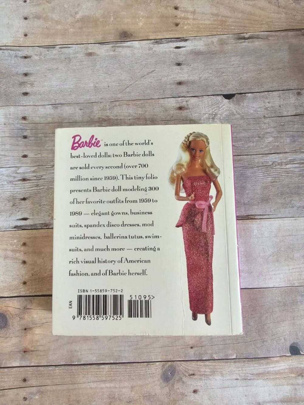 Vintage 1994 Barbie In Fashion Tiny Folio Mini Book Laura Jacobs 300 Outfits - Picture 3 of 9